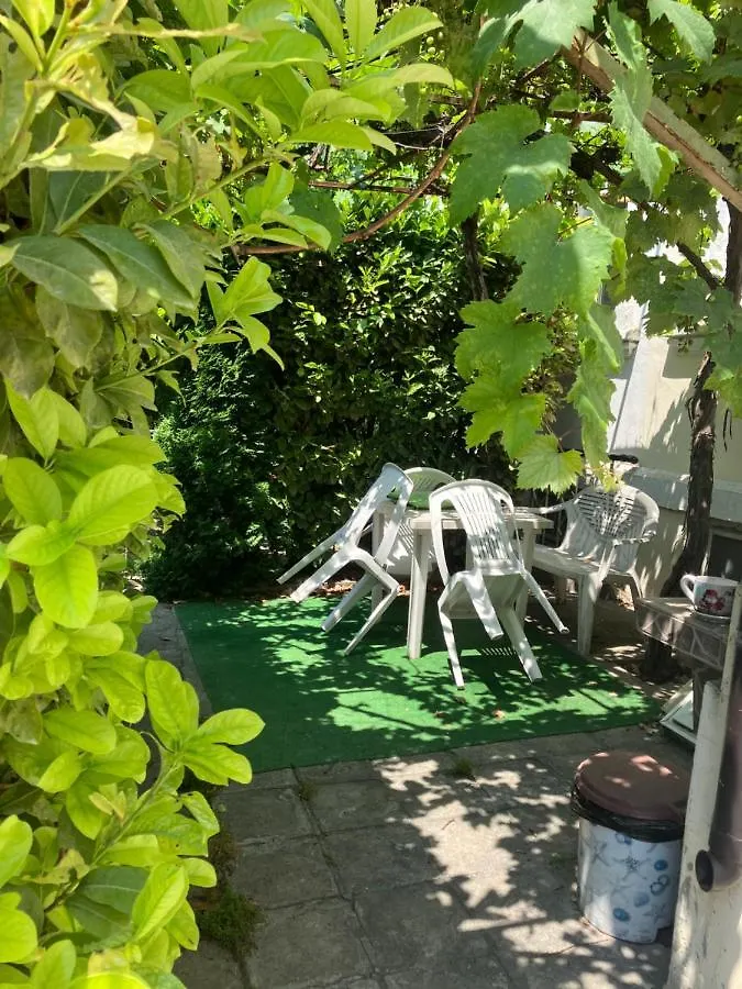 Hostel Rayska Yabalka Varna Bulgaria