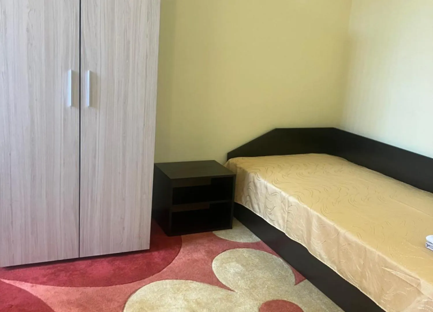 Hostel Rayska Yabalka Varna 0*,  Bulgaria