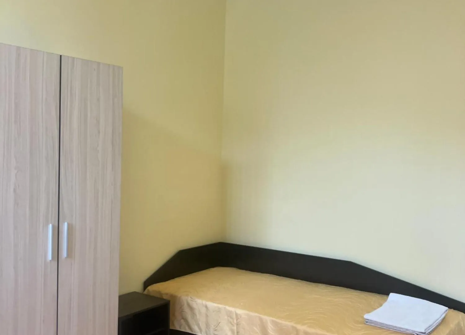 Hostel Rayska Yabalka Varna 0*,  Bulgaria